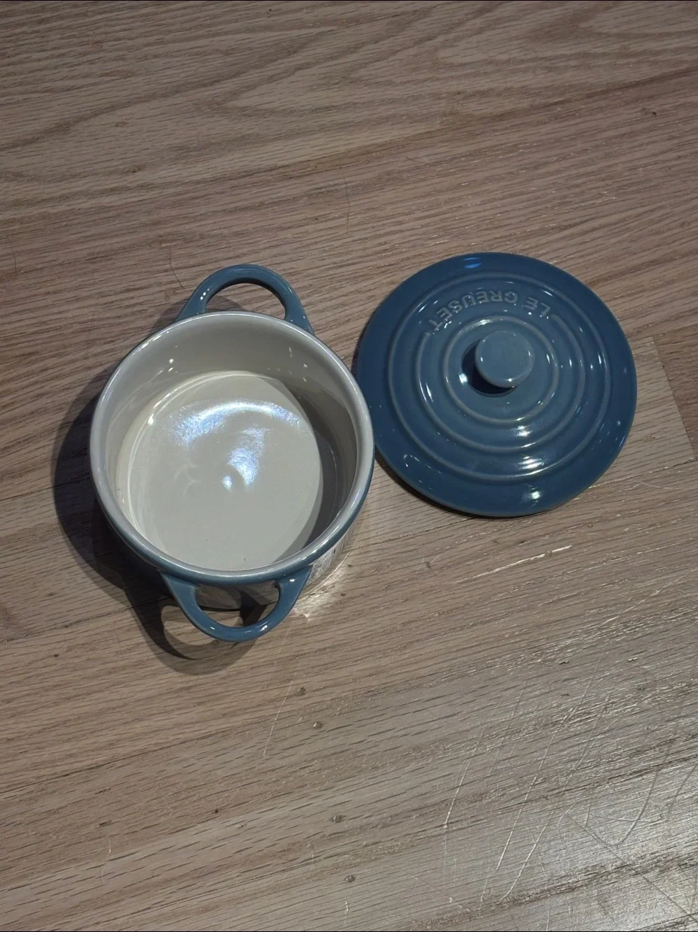 NWT Le Creuset Chambray blue 10cm Mini Cocotte